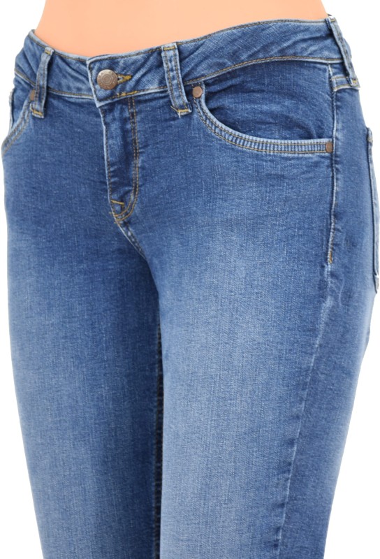Stylowe i wygodne jeansy damskie.JPG