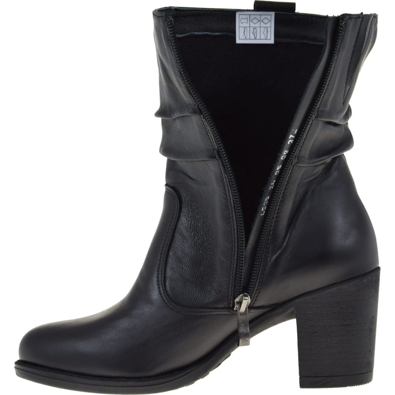 Damskie obuwie zimowe z wysokiej jakości skóry.JPG