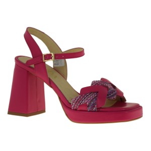 OSZAŁAMIAJĄCE FUKSJOWE SANDAŁY DAMSKIE - ELEGANCJA I KOMFORT NA WIOSNĘ I LATO W PROMOCYJNEJ CENIE KORDA 2339