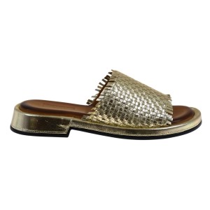 Złote skórzane klapki damskie eleganckie wygodne na lato Artiker 56C0345