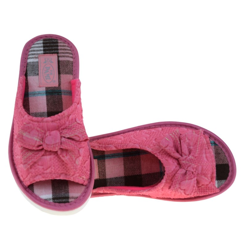 Kapcie damskie domowe PAMI DOG 136 różowe z kokardką – wygodne pantofle polskiej marki (5).jpg