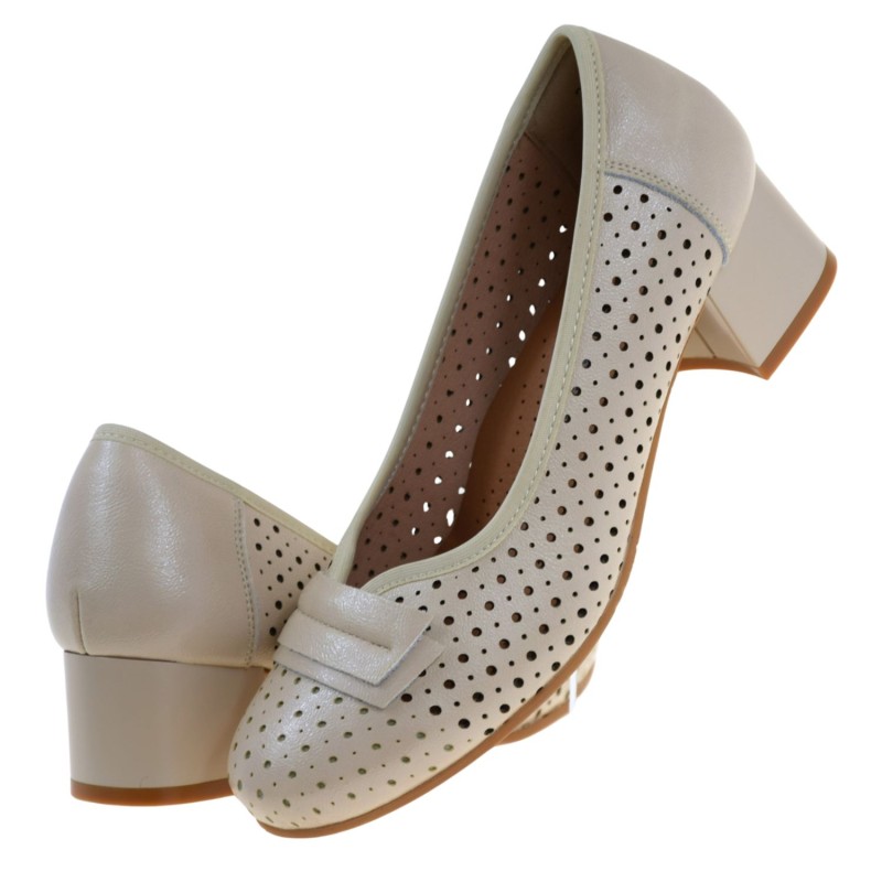 beżowe czółenka damskie skórzane ażurowe na słupku CAMBELL 26-19415BG (5).jpg