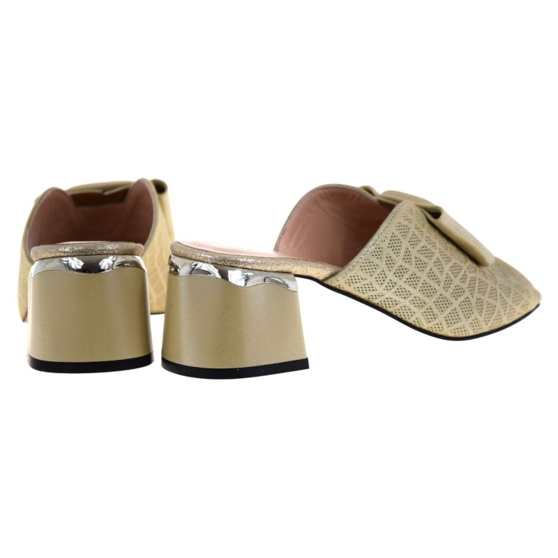 beżowe perłowe klapki damskie z naturalnej skóry eleganckie wsuwane VACARRO 012-4235 (3).jpg