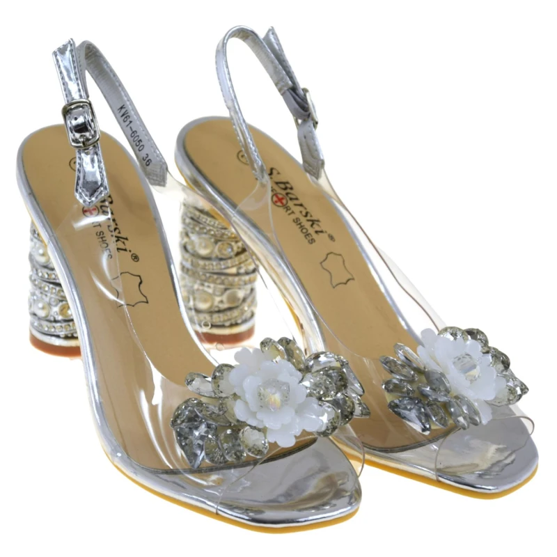 Eleganckie srebrne sandały damskie transparentne na słupku z kwiatową ozdobą S.BARSKI KV61-6050.jpg