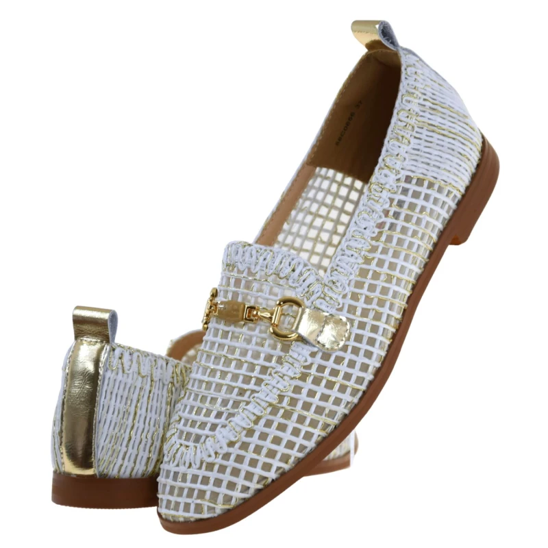 Eleganckie mokasyny damskie białe ze złotą ozdobą, wygodne buty na co dzień (4).jpg