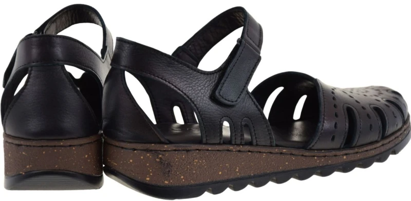 Wygodne sandały damskie Artiker 58C2012 ze skóry naturalnej na niskiej koturnie z zapięciem na rzep (3).jpg