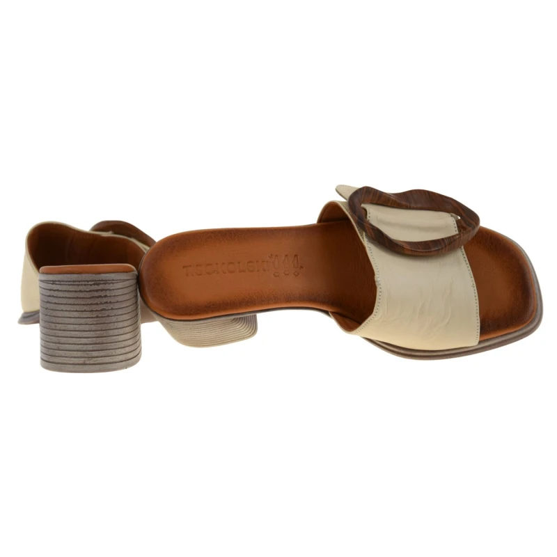 Beżowe klapki damskie T.SOKOLSKI L26-761 ze skóry naturalnej na stabilnym obcasie 6 cm (4).jpg