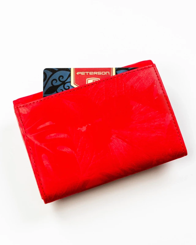 Elegancki czerwony portfel damski Peterson poziomy na karty bilon i banknoty (6).webp